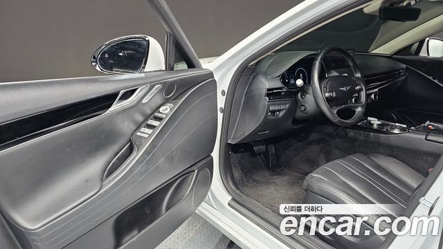 Genesis G80 2023 — photo 13