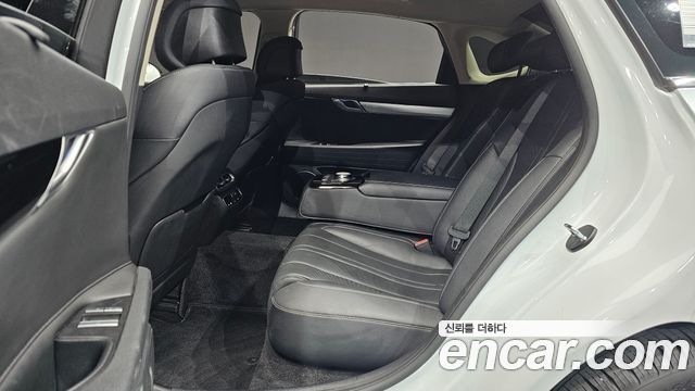 Genesis G80 2023 — photo 17
