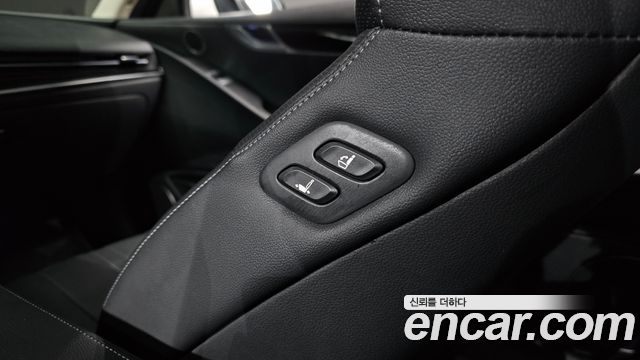 Genesis G80 2023 — photo 30
