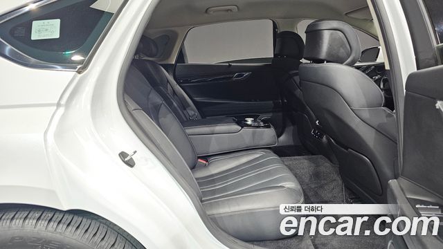 Genesis G80 2023 — photo 32