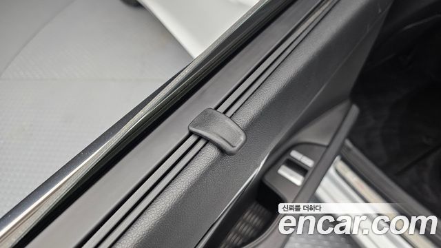 Genesis G80 2023 — photo 36