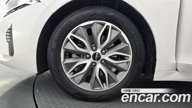 Kia K5 2023 — photo 5