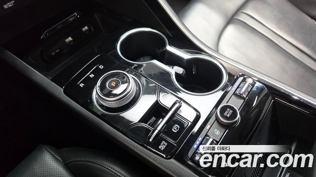 Kia K5 2023 — photo 9