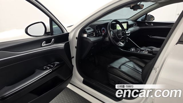 Kia K5 2023 — photo 10