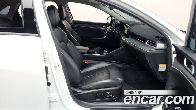 Kia K5 2023 — photo 11