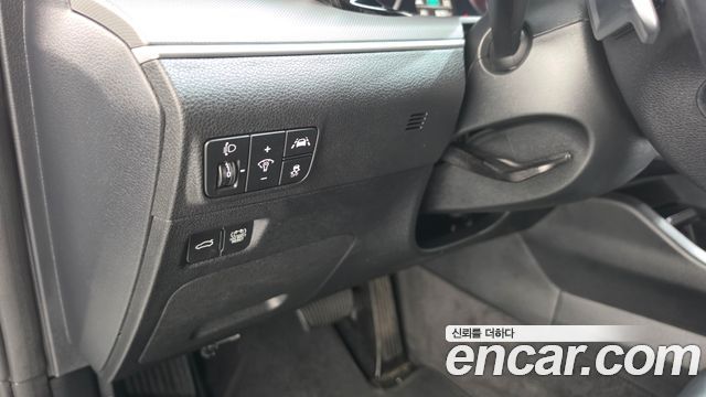Kia K5 2023 — photo 18