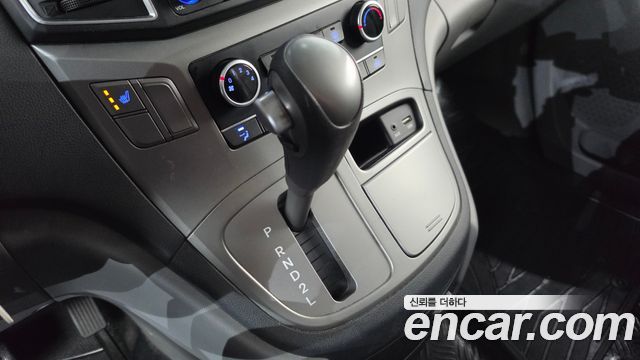 Hyundai Starex 2018 — photo 9