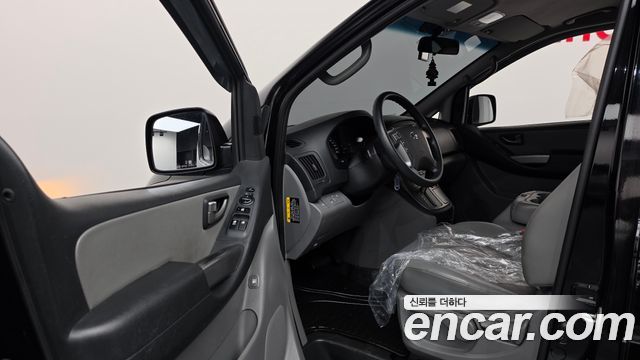 Hyundai Starex 2018 — photo 10