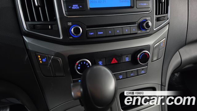 Hyundai Starex 2018 — photo 15
