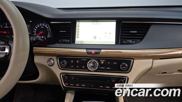 Kia K7 2016 — photo 13