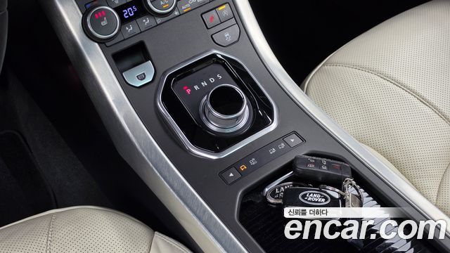 Land Rover Range Rover Evoque 2016 — photo 12