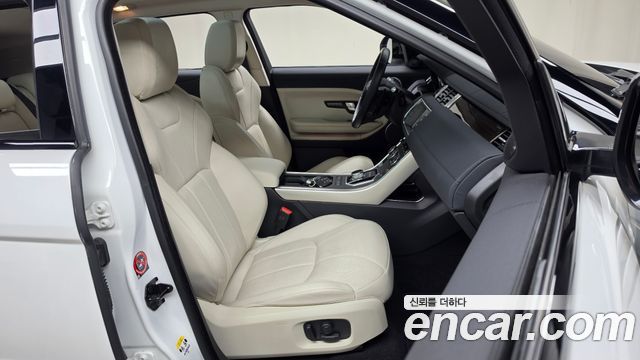 Land Rover Range Rover Evoque 2016 — photo 17