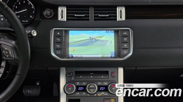 Land Rover Range Rover Evoque 2016 — photo 22