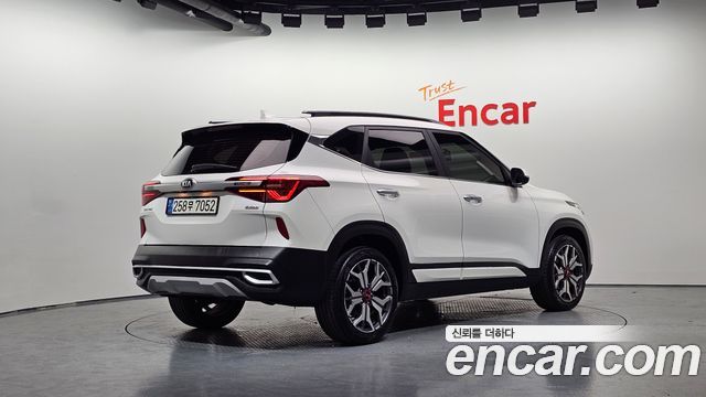 Kia Seltos 2022 — photo 2