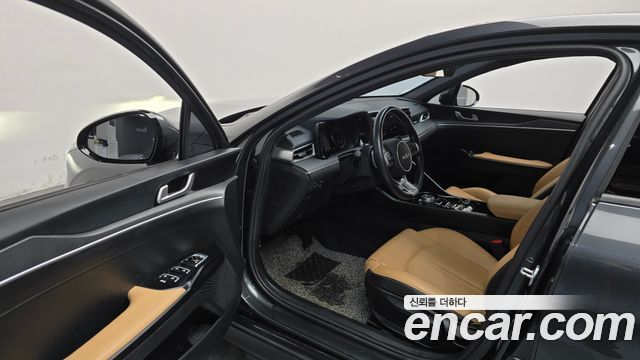 Kia K5 2023 — photo 13