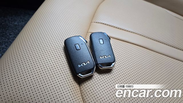 Kia K5 2023 — photo 22