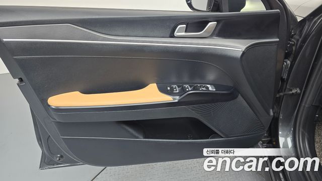 Kia K5 2023 — photo 14