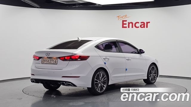 Hyundai AVANTE 2018 — photo 2