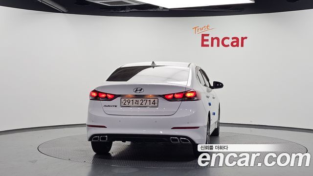 Hyundai AVANTE 2018 — photo 4
