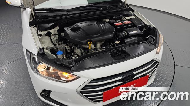 Hyundai AVANTE 2018 — photo 6