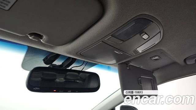 Hyundai AVANTE 2018 — photo 25