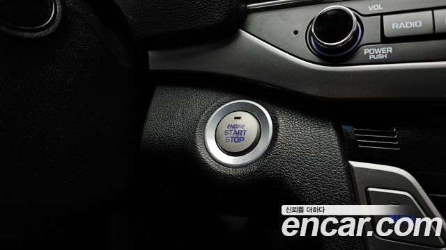 Hyundai AVANTE 2018 — photo 27