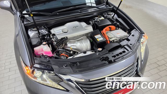 Lexus ES 2017 — photo 6