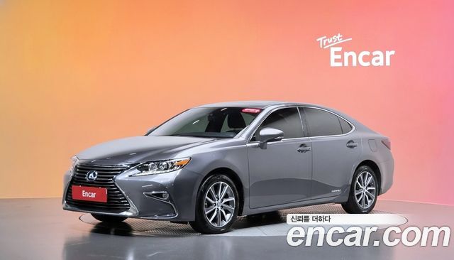 Lexus ES 2017 — photo 1