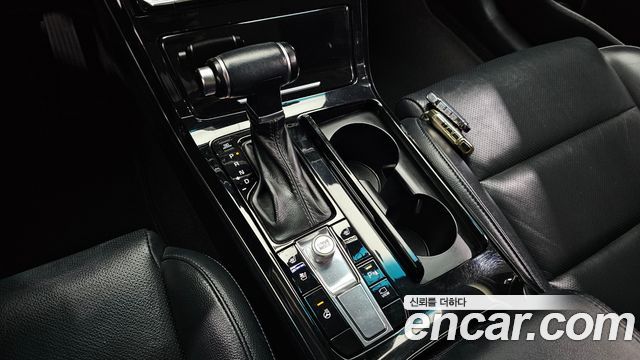 Kia K7 2020 — photo 12