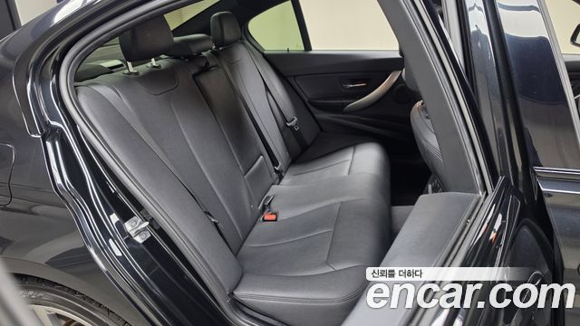 BMW 3-Series 2015 — photo 17