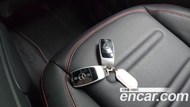Mercedes-Benz G-Class 2021 — photo 15