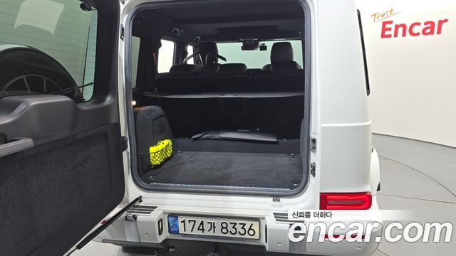 Mercedes-Benz G-Class 2021 — photo 17