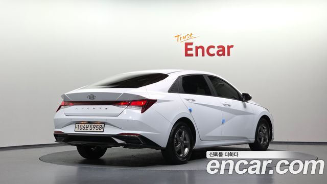 Hyundai AVANTE 2021 — photo 2