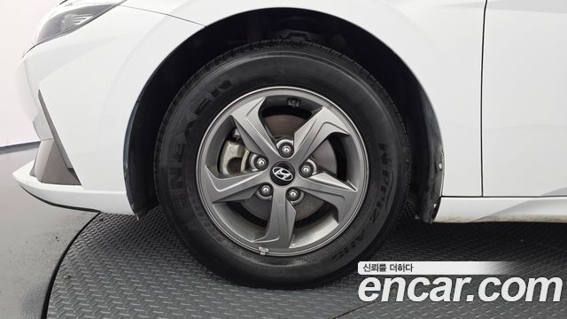 Hyundai AVANTE 2021 — photo 5