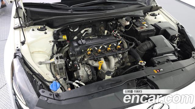 Hyundai AVANTE 2021 — photo 6