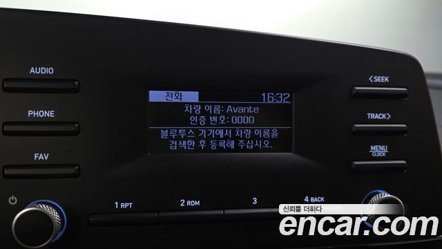 Hyundai AVANTE 2021 — photo 21