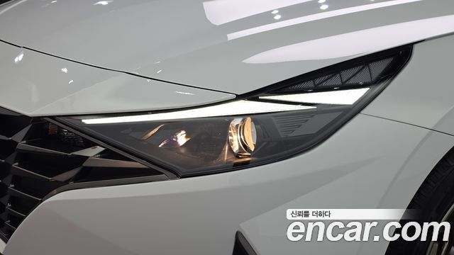 Hyundai AVANTE 2021 — photo 8