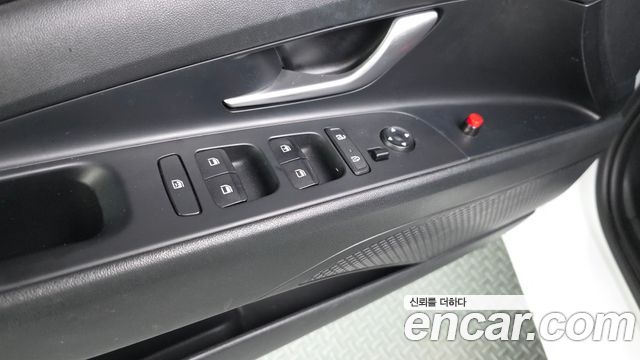 Hyundai AVANTE 2021 — photo 27
