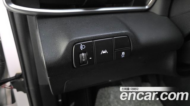 Hyundai AVANTE 2021 — photo 28