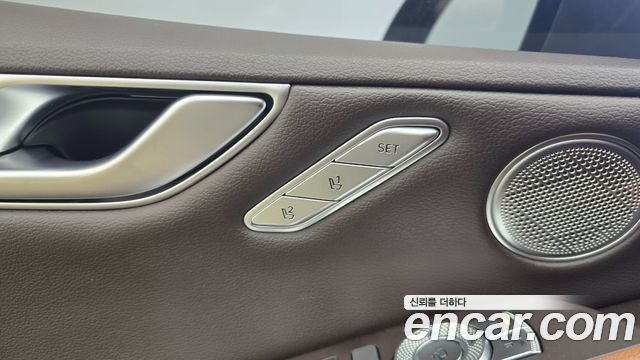 Genesis G80 2022 — photo 15