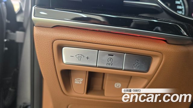 Genesis G80 2022 — photo 16