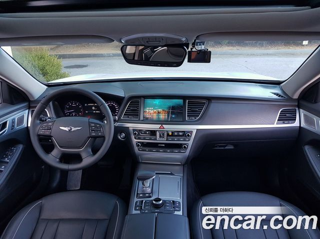 Genesis G80 2019 — photo 15