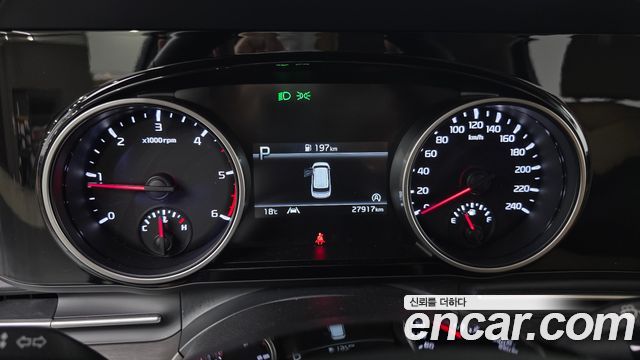 Kia Canival 2023 — photo 8