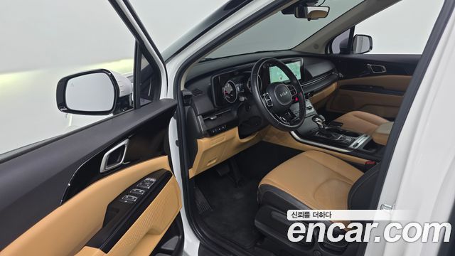 Kia Canival 2023 — photo 10