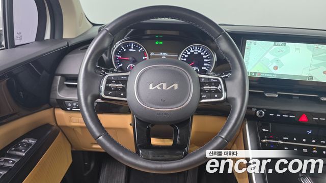 Kia Canival 2023 — photo 12
