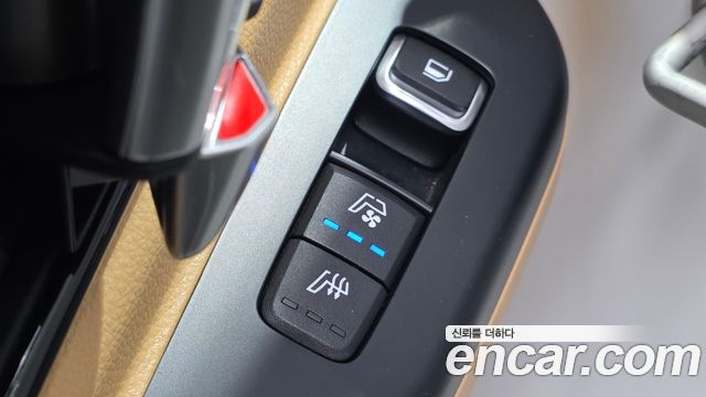 Kia Canival 2023 — photo 15