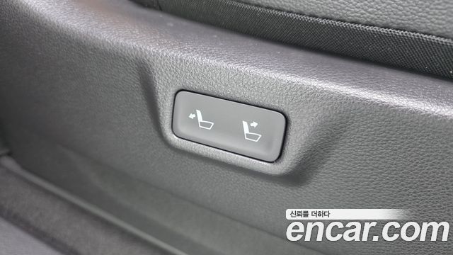 Kia Canival 2023 — photo 17