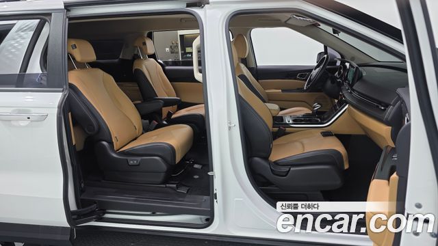 Kia Canival 2023 — photo 20