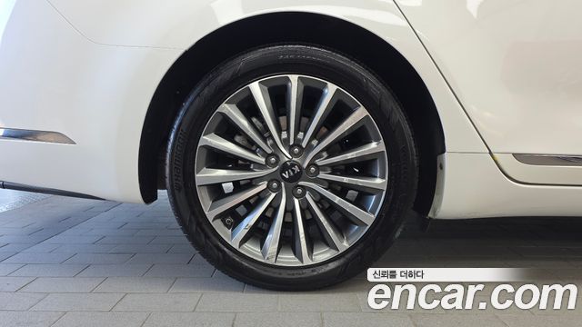 Kia K7 2019 — photo 5