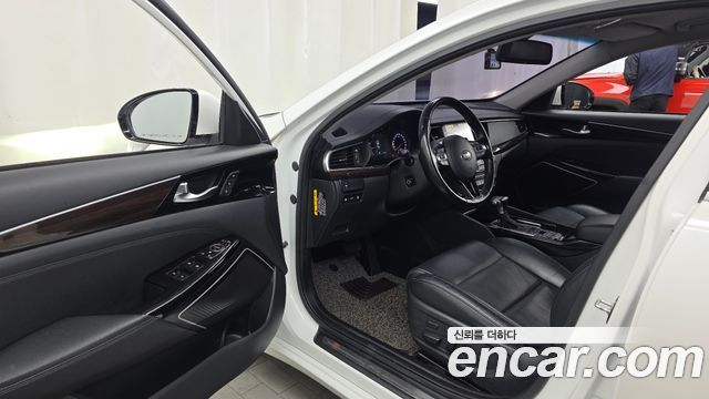 Kia K7 2019 — photo 13